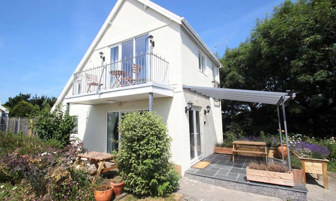 Mumbles House | The summer house, Langland