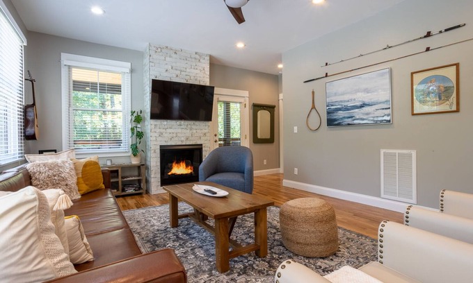 Woodfin Villa | The Sunny Side | A Modern Mountain Retreat Near Downtown | Hot Tub