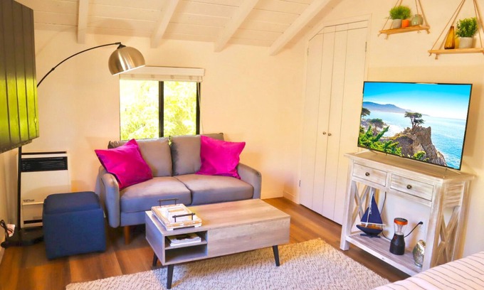 Northeast Carmel House | The Sunrise Loft for 2 in Carmel