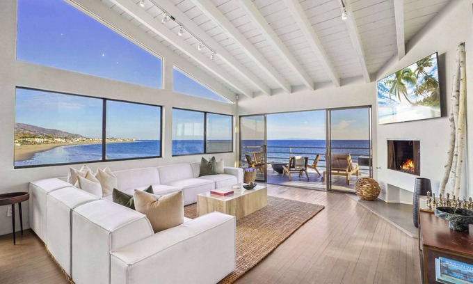 Eastern Malibu House | The Surfrider Villa by Stay Awhile Villas