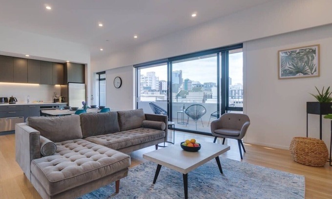 Te Aro Apartment | The Swan Penthouse Su