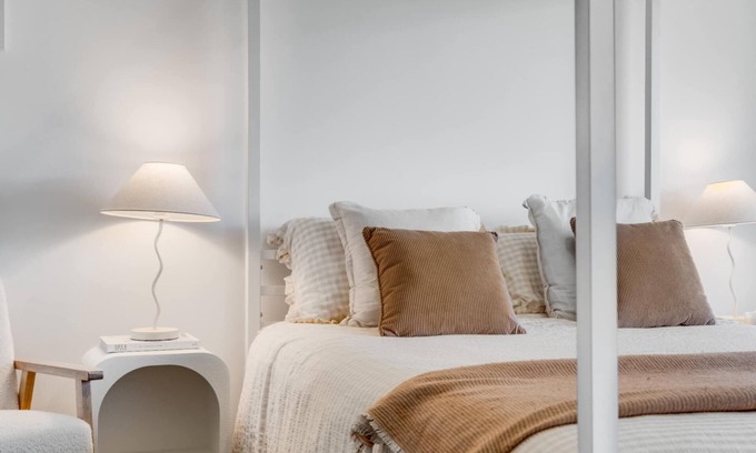 Mount Gambier House | The sweet & spicy retreat. Your home away from home. WIFI included/Free parking.