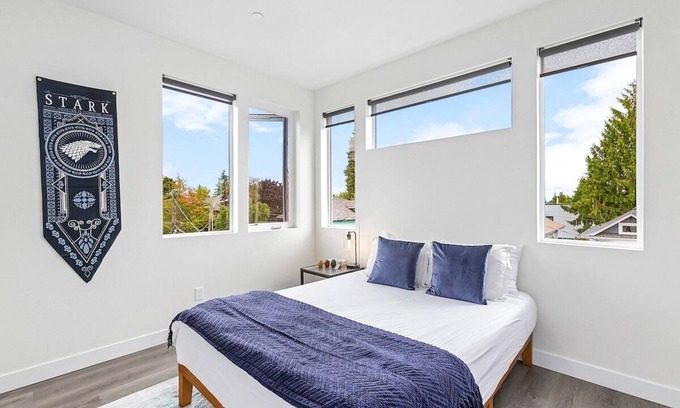 Capitol Hill Apartment | The Sweet Suite in the North