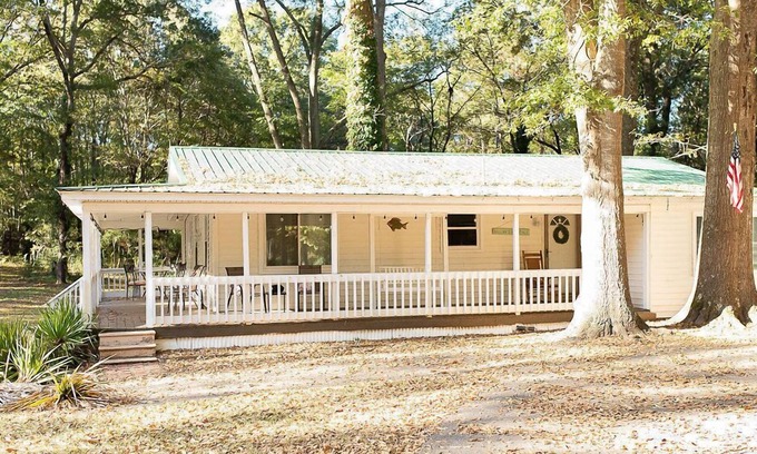 Guntersville House | The Tackle Box in Guntersville AL
