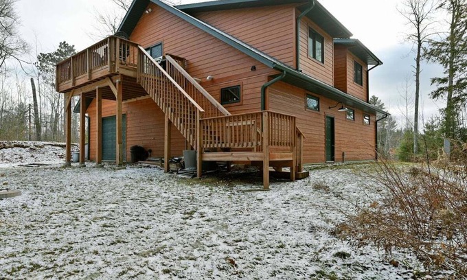 Clam Lake Apartment | The Taj on Buffalo Lake between Clam Lake and Lake Namakagon
