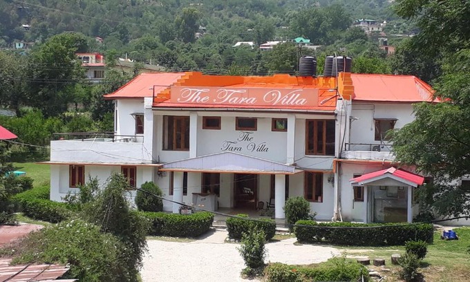 Bajaura Bed & Breakfast | The Tara Villa