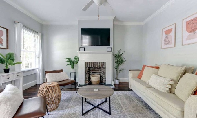 Beach Institute Apartment | The Tea Olive - B, Fresh | Classic | Dog-Friendly!