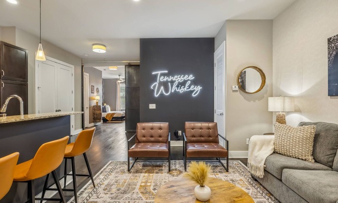 West End Condo | The Tennessee Whiskey in West End-Vandy- Uber to Broadway