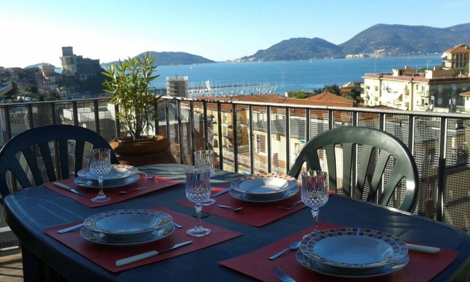 Lerici Apartment | The Terrace on the Gulf