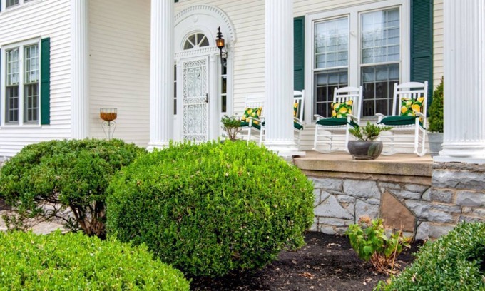 Lynchburg House | The Tolley House is one of the most storied and elegant homes in the region!