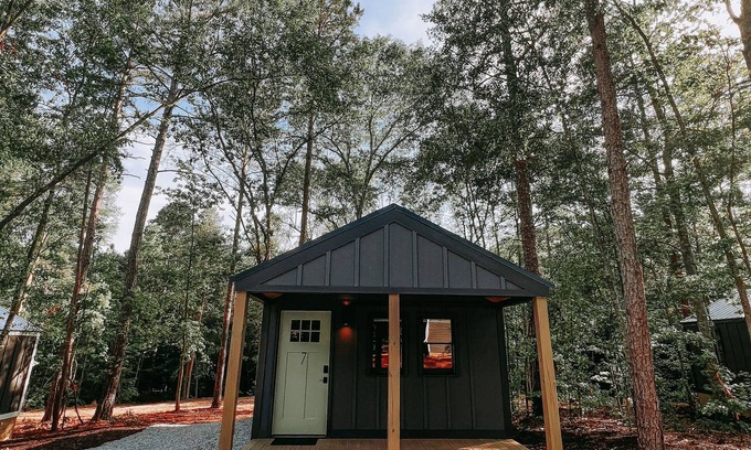 Hartwell RV Rental | The tranquility of the woodlands is where you'll find Hartwell Cabins and RVs