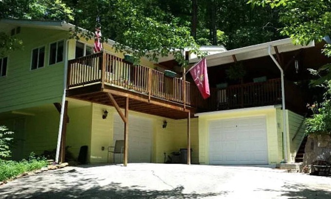 Franklin House | The Tree House
