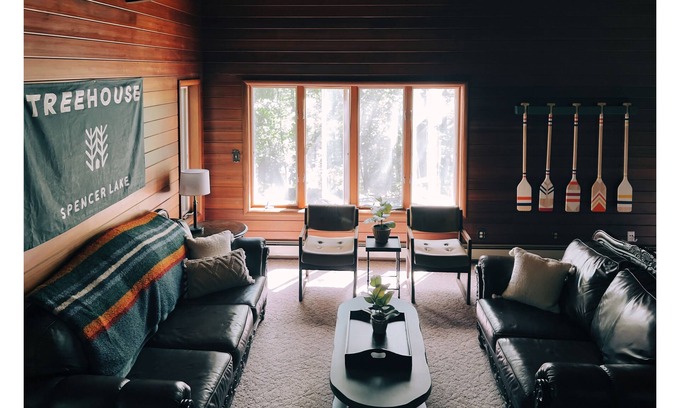 Waupaca House | The Treehouse