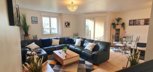 Centre Ville Rive Gauche Apartment | The TRIBE- Superbe duplex standing 8 places