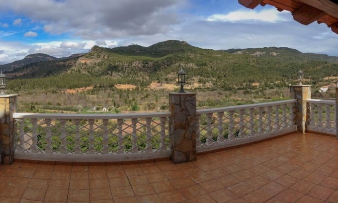 Cirat Cottage | The trill of the birds and the whisper of the wind will be your companions in Cirat