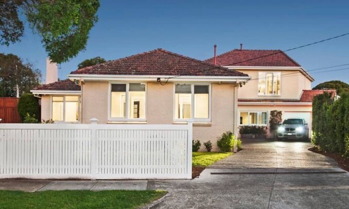 City of Bayside House | The ultimate Bayside lifestyle entertainer with adaptable accommodation.