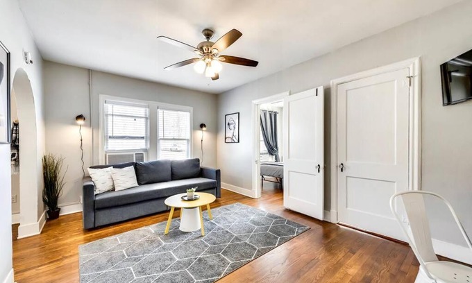 Lower Greenville Apartment | The Urban Explorer, Free WIFI, Free Parking