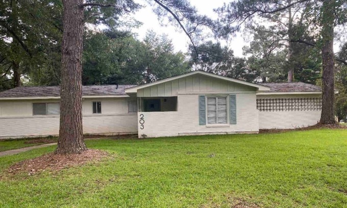 Tougaloo House | The Valley Vista - 3 Bedroom 2 Bath