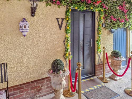 Horning House | The Venetian