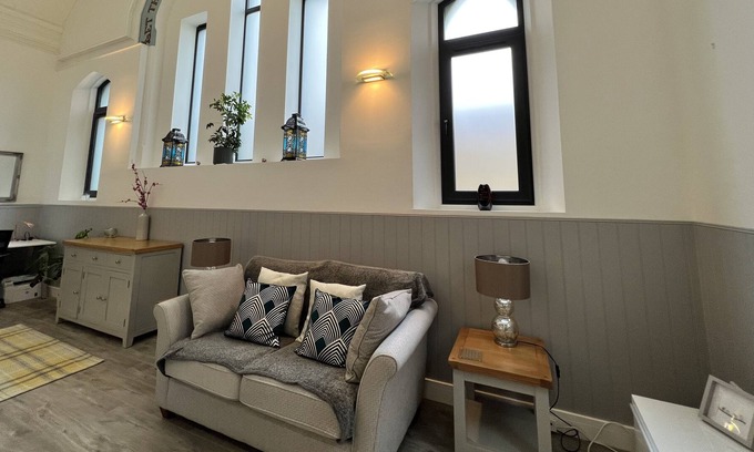 Apse Heath House | The Vestry, Converted Chapel, Apse Heath, Isle of Wight