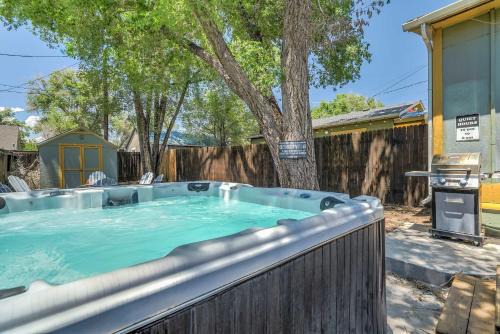 Colorado Springs House | The Vibrant Victorian Hot Tub & Fire Pit in OCC