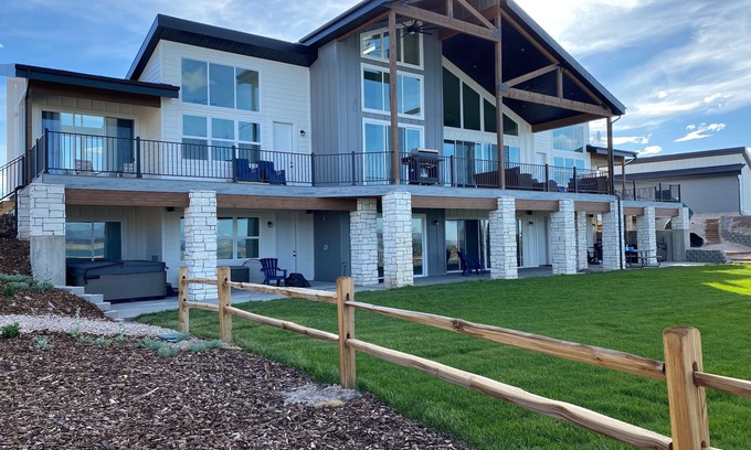 Juab County House | The View at Yuba Shores