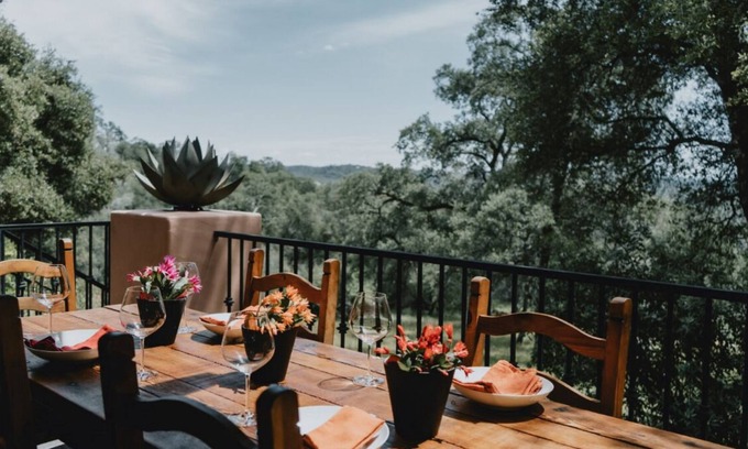 Jayhawk House | The Villa Agave - a luxury Spanish Hacienda in the Gold Country