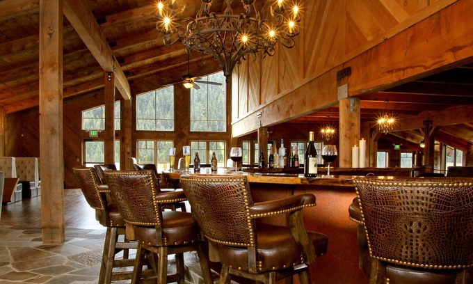 Mill Creek Hotel | The Village at Highlands Ranch