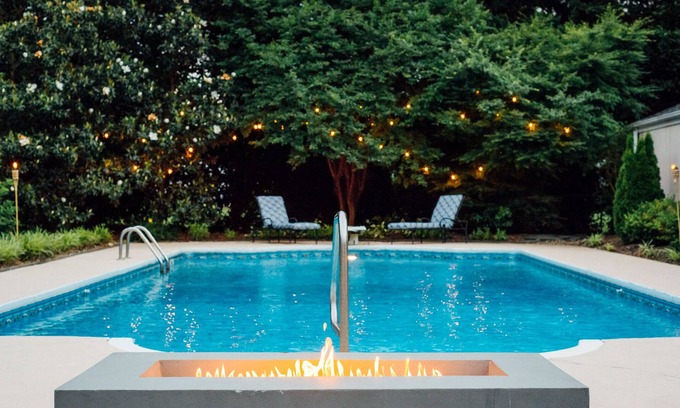 Conestee House | "The Ville" Amazing location, 4.2 mi to downtown + private pool.