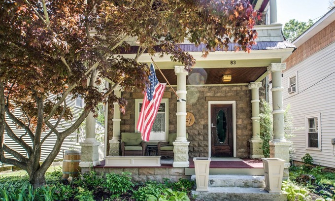 Hammondsport House | The Vintner`s House | 3 Bed, 2 Bath