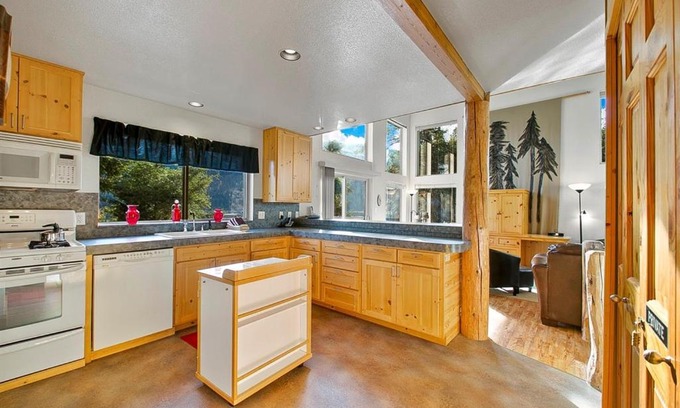 Wallowa County House | The Wallowa Lakefront