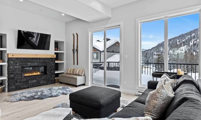 Sun Peaks House | The Wandering Bear at Sun Peaks