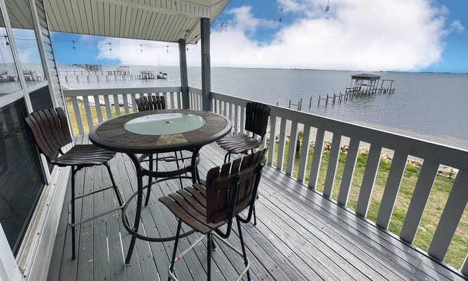 Gulf Breeze House | The Waterfront Escape Unit A - Gulf Breeze, Florida