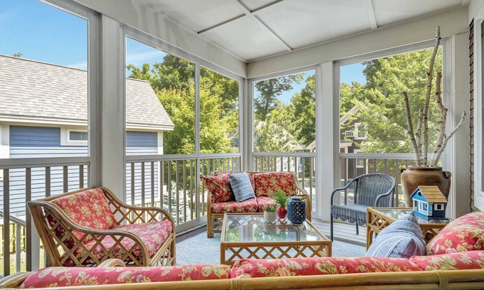 Cherry Valley House | The Waxwing - 15 Farm View