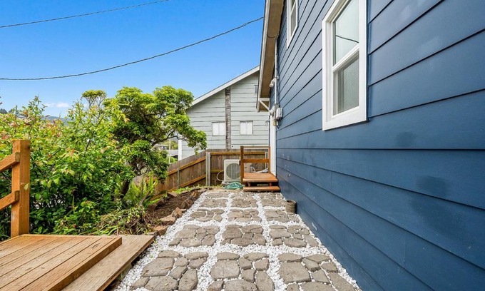 Rockaway Beach House | The Weather Gauge