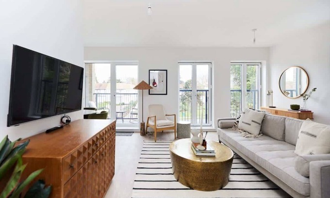 Brent Apartment | The Wembley Park Retreat - 2 BDR Flat with Balcony