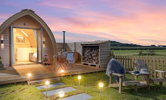 Wells Ski Chalet | The West Front, Cathedral View - a chalet that sleeps 2 guests in 1 bedroom