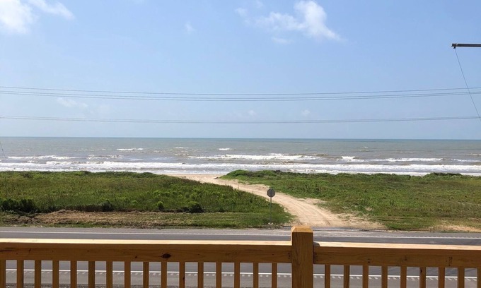 Port Bolivar House | The Wheelhouse is a beautiful beach home to accommodate the whole family!n