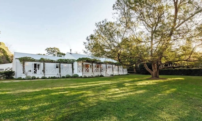 Berry House | The White House | Bold Berry Farmhouse with Pool