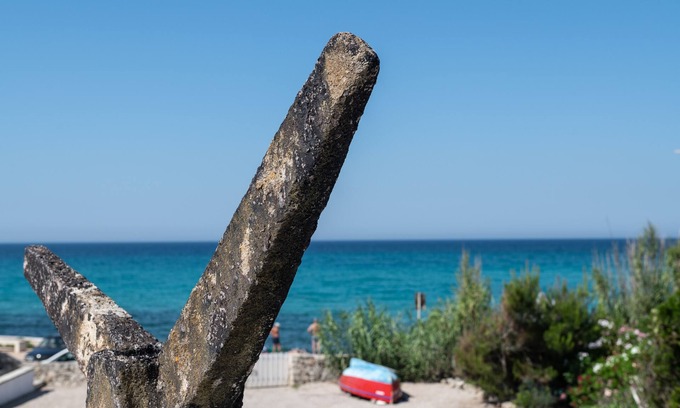 Marina di Felloniche Villa | The White Salmon, a dream 30 steps from the sea