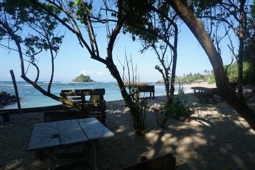 Midigama Cabin | The Whitegates Lodge