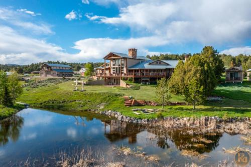 Alton House | The Wildflower Lodge Near Zion and Bryce