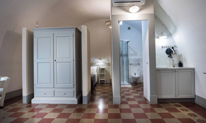 Matino House | The Windows on Porta Carrese - Room 1