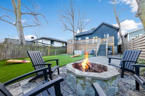 Hope Gardens House | The Wrangler - Hot Tub Minutes to Broadway