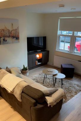 Castleisland House | The Yellow Door