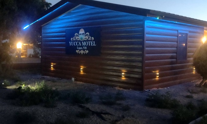 Logan Hotel | The Yucca Motel and Cabins