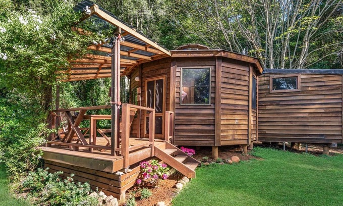 Bellawongarah Cabin | The Yurt @ Lothlorien