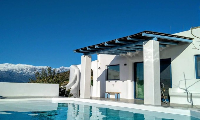 Kalamaki House | Thea Suite Stelani Villas & Suites