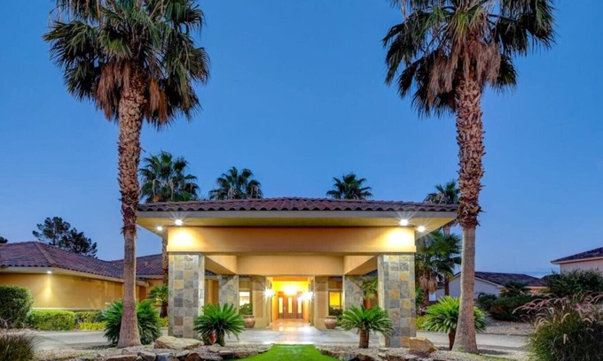 Spring Valley Villa | Theater room - 11 beds - Spa