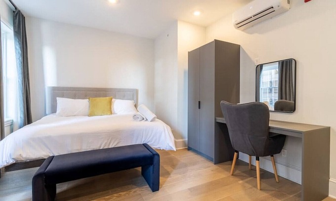 Gayborhood Apartment | Thena Hotel - Huge Studio - Midtown